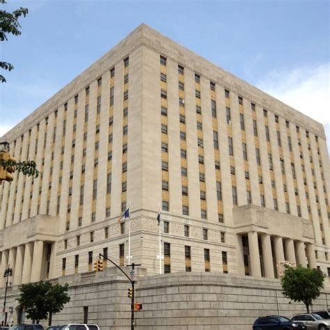 The Courthouse in <b>White Plains</b> is located at 300 Quarropas Street, at the corner of South Lexington Street, near the County Courthouse, just a few blocks from the Metro-North train station and one block east of the Lexington Grove Municipal. . Jury duty bronx